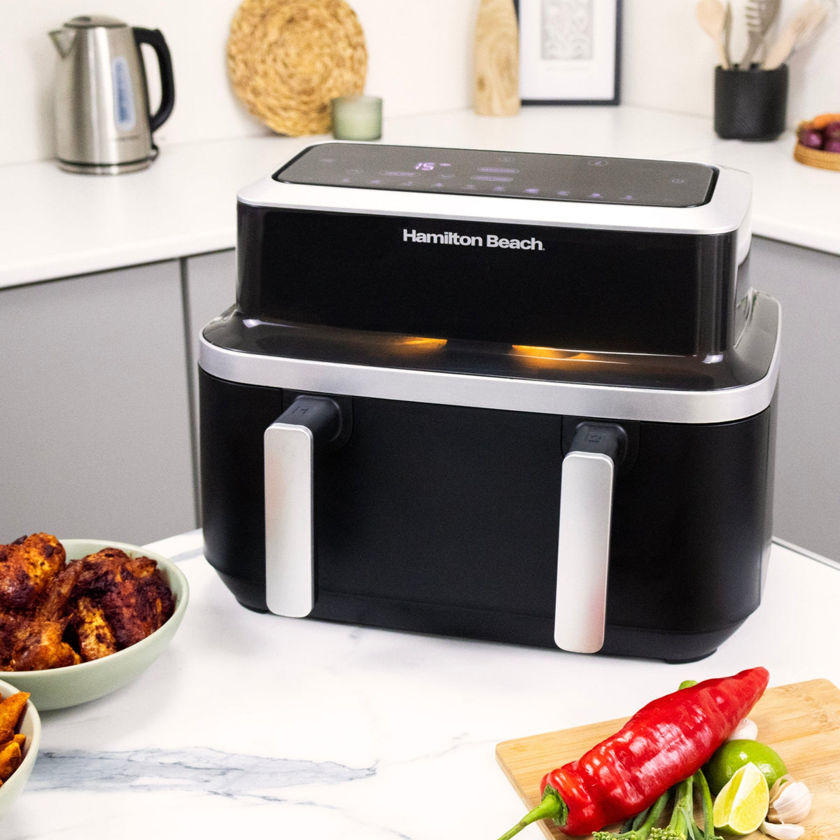 Hamilton Beach HB700VCGS - Black 9L Dual Air Fryer - Dual Zone with Vision Window - View 2