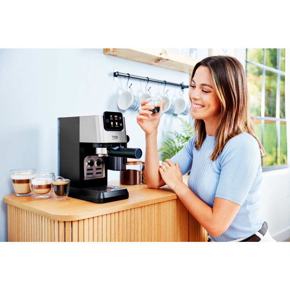 Beko CEP5304X CaffeExperto Semi Automatic Espresso Coffee Machine with Integrated Milk Jug Silver - View 10