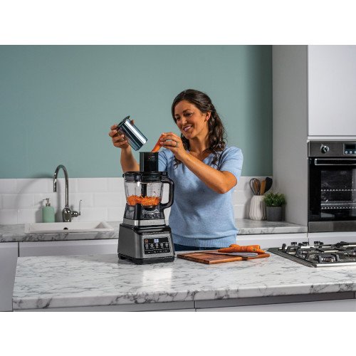 Ninja® 3-in-1 Food Processor with Auto-IQ BN800UK - View 3