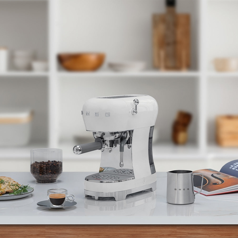 Smeg ECF02WHUK 50s Retro Style Espresso Coffee Machine with Steam Wand White - View 6